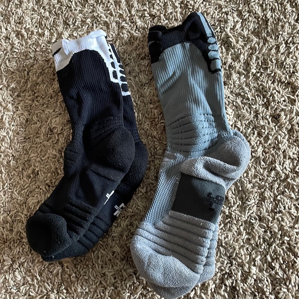 ONE pair basketball sock
